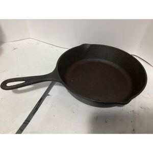 lodge 8" 5sk cast iron skillet